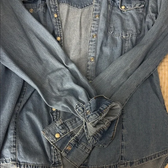 Glamorous Blue Denim Women's button down shirt medium - Picture 2 of 3